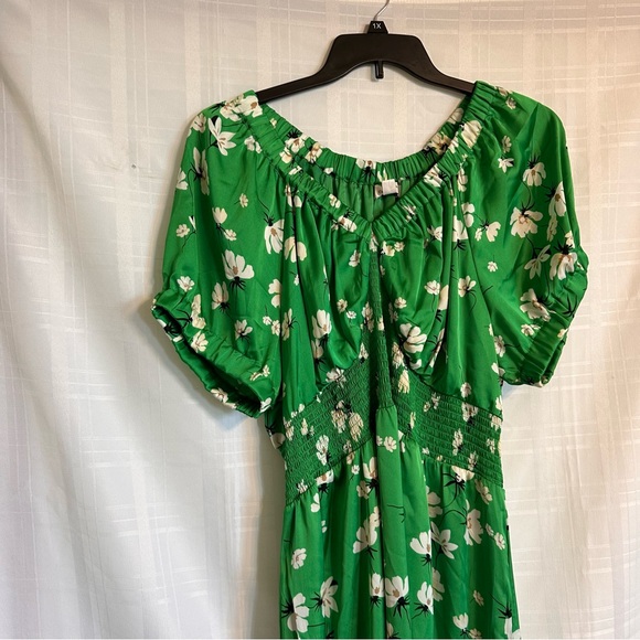 On 34th Plus Size Dress - Picture 9 of 11